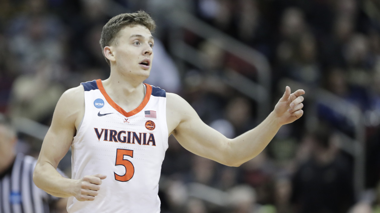 直播吧：山西男篮签下曾宣布退役的19年MOP&amp;NBA55号秀凯尔·盖伊